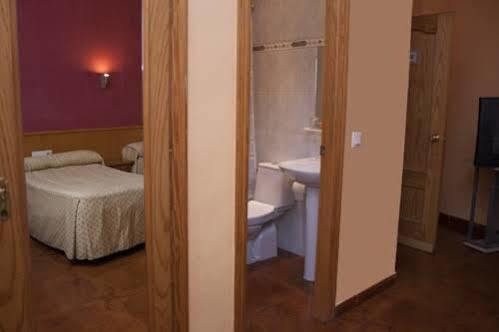 Hostal Le Vintage Ávila Kültér fotó