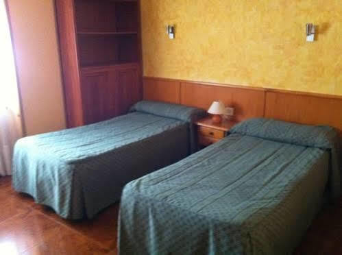 Hostal Le Vintage Ávila Kültér fotó