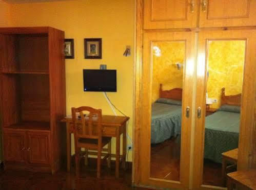 Hostal Le Vintage Ávila Kültér fotó